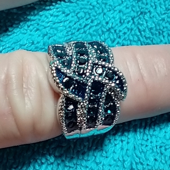 Silvertone blue stone weave ring wide - Picture 1 of 4
